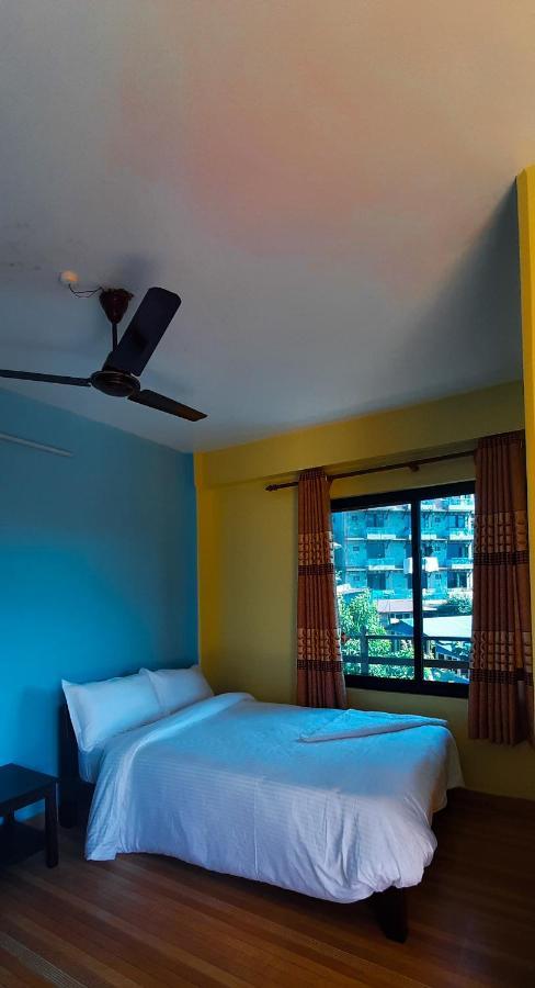 The Maple Inn โพคารา ภายนอก รูปภาพ