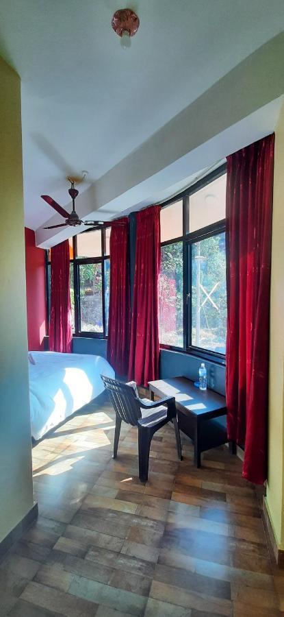 The Maple Inn โพคารา ภายนอก รูปภาพ